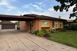 2185 Lee St, Des Plaines, IL 60018 - Photo 3