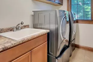 9041 Sunrise Ln, Orland Park, IL 60462 - Photo 21