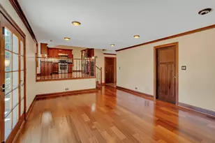 9041 Sunrise Ln, Orland Park, IL 60462 - Photo 11