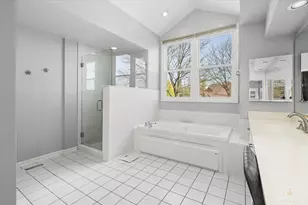 2116 Birchwood Ln, Buffalo Grove, IL 60089 - Photo 21