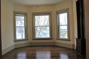 219 Grove St, Woodstock, IL 60098 - Photo 5