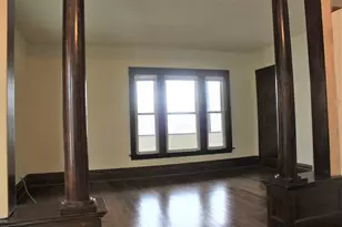 219 Grove St, Woodstock, IL 60098 - Photo 3