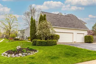 383 Barnswallow Ln, Vernon Hills, IL 60061 - Photo 57