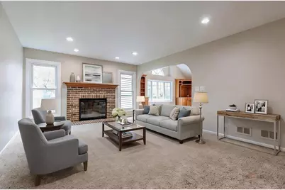383 Barn Swallow Lane, Vernon Hills, IL 60061 - Photo 5