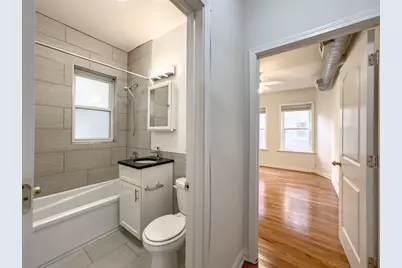 1153 W Lunt Avenue #1, Chicago, IL 60626 - Photo 9