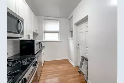 1153 W Lunt Avenue #1, Chicago, IL 60626 - Photo 3