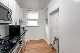 1153 W Lunt Ave, Chicago, IL 60626 - Photo 3