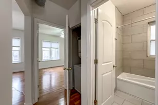 1153 W Lunt Ave, Chicago, IL 60626 - Photo 11