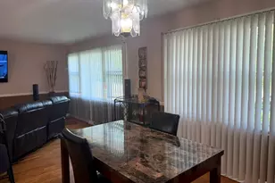 738 E 158th St, South Holland, IL 60473 - Photo 5