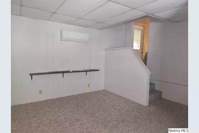 210 Main, Carthage, IL 62321 - Photo 7