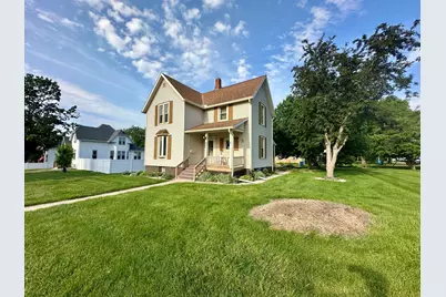 407 N Chestnut Street, Princeton, IL 61356 - Photo 1