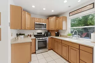 223 Blackberry Dr, Bolingbrook, IL 60440 - Photo 11
