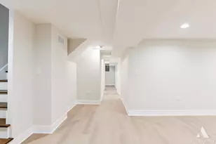 10455 S Whipple St, Chicago, IL 60655 - Photo 23