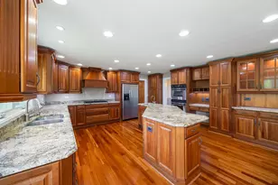 45W288 Sumac Ln, Hampshire, IL 60140 - Photo 5