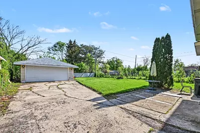 148 Blackhawk Drive, Park Forest, IL 60466 - Photo 15