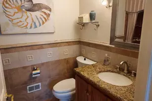 347-D Hickory Ln, Lake Barrington, IL 60010 - Photo 17