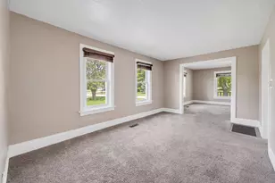 310 Godfrey Ave, Lockport, IL 60441 - Photo 7