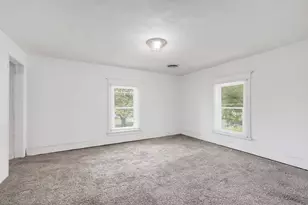 310 Godfrey Ave, Lockport, IL 60441 - Photo 13