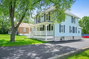 310 Godfrey Ave, Lockport, IL 60441 - Photo 17