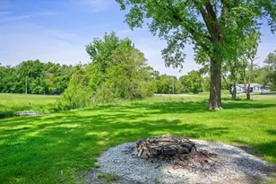 310 Godfrey Ave, Lockport, IL 60441 - Photo 21