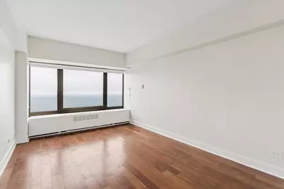 175 E Delaware Place #8304, Chicago, IL 60611 - Photo 9