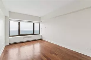 175 E Delaware Pl, Chicago, IL 60611 - Photo 9