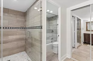 175 E Delaware Pl, Chicago, IL 60611 - Photo 21
