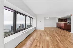 175 E Delaware Pl, Chicago, IL 60611 - Photo 3