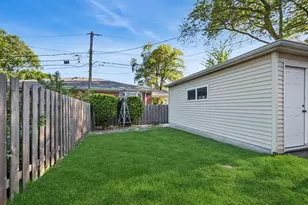 4159 Golf Rd, Skokie, IL 60076 - Photo 5