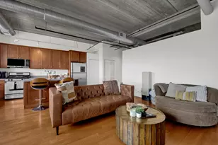 811 W 15th Pl, Chicago, IL 60608 - Photo 5