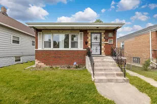4830 S Ridgeway Ave, Chicago, IL 60632 - Photo 1