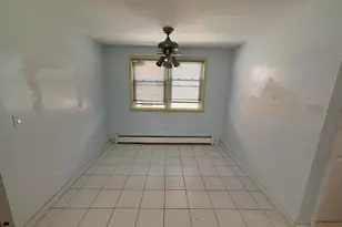 8748 W Berwyn Ave, Chicago, IL 60656 - Photo 7
