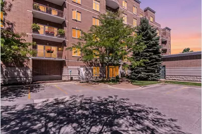 787 Graceland Avenue #604B, Des Plaines, IL 60016 - Photo 3