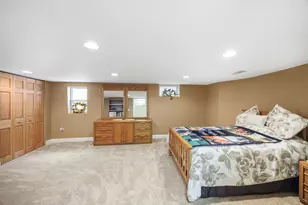 3919 Gloria Ct, Glenview, IL 60025 - Photo 21