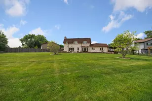 3919 Gloria Ct, Glenview, IL 60025 - Photo 29