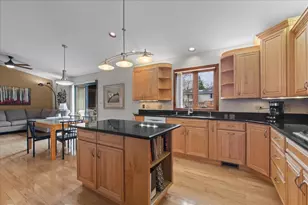 1123 Breckenridge Ave, Lake Forest, IL 60045 - Photo 7