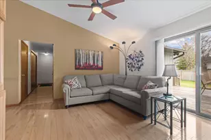 1123 Breckenridge Ave, Lake Forest, IL 60045 - Photo 9