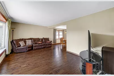 8938 W 169th Place, Orland Hills, IL 60487 - Photo 5