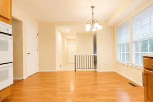 1520 Chippewa Dr, Naperville, IL 60563 - Photo 9