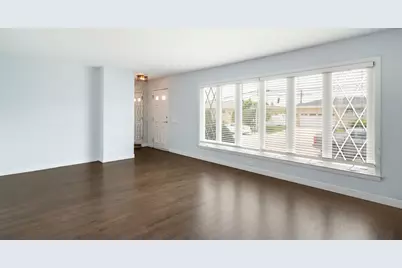 5129 N Chester Avenue, Chicago, IL 60656 - Photo 5