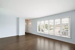 5129 N Chester Ave, Chicago, IL 60656 - Photo 5
