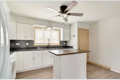 5129 N Chester Avenue, Chicago, IL 60656 - Photo 9
