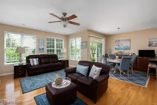 16601 Grandwood Lake Dr, Crest Hill, IL 60403 - Photo 9