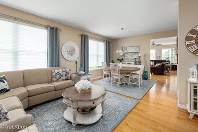 16601 Grandwood Lake Drive, Crest Hill, IL 60403 - Photo 5