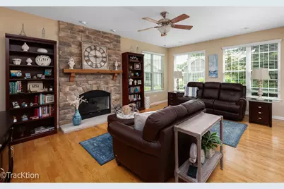 16601 Grandwood Lake Drive, Crest Hill, IL 60403 - Photo 7