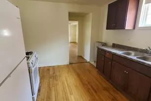 1631 Buena Vista Ave, Chicago Heights, IL 60411 - Photo 3