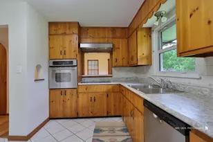3320 Sharon Pl, Zion, IL 60099 - Photo 7