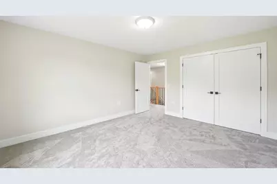249 E Kenilworth Avenue, Villa Park, IL 60181 - Photo 19