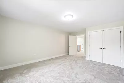 249 E Kenilworth Avenue, Villa Park, IL 60181 - Photo 21