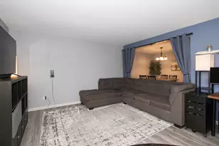 2300 Old Tavern Rd, Lisle, IL 60532 - Photo 5